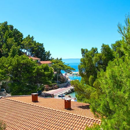 Apartments By The Sea Brela, Makarska - 6007 Экстерьер фото