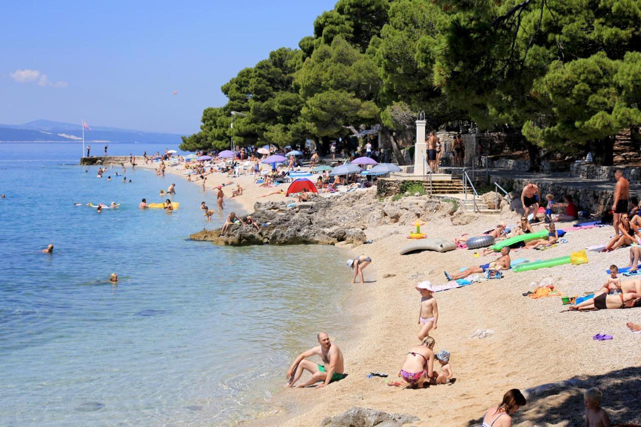 Apartments By The Sea Brela, Makarska - 6007 Экстерьер фото