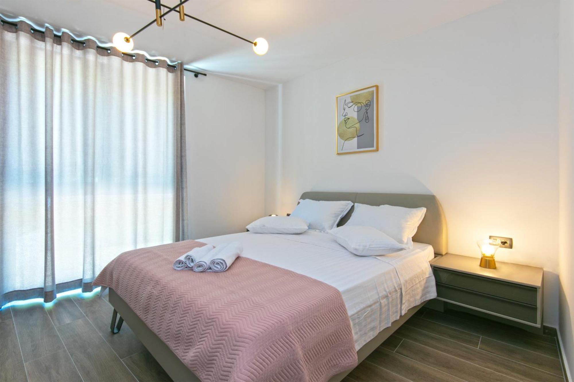 Apartments By The Sea Brela, Makarska - 6007 Экстерьер фото