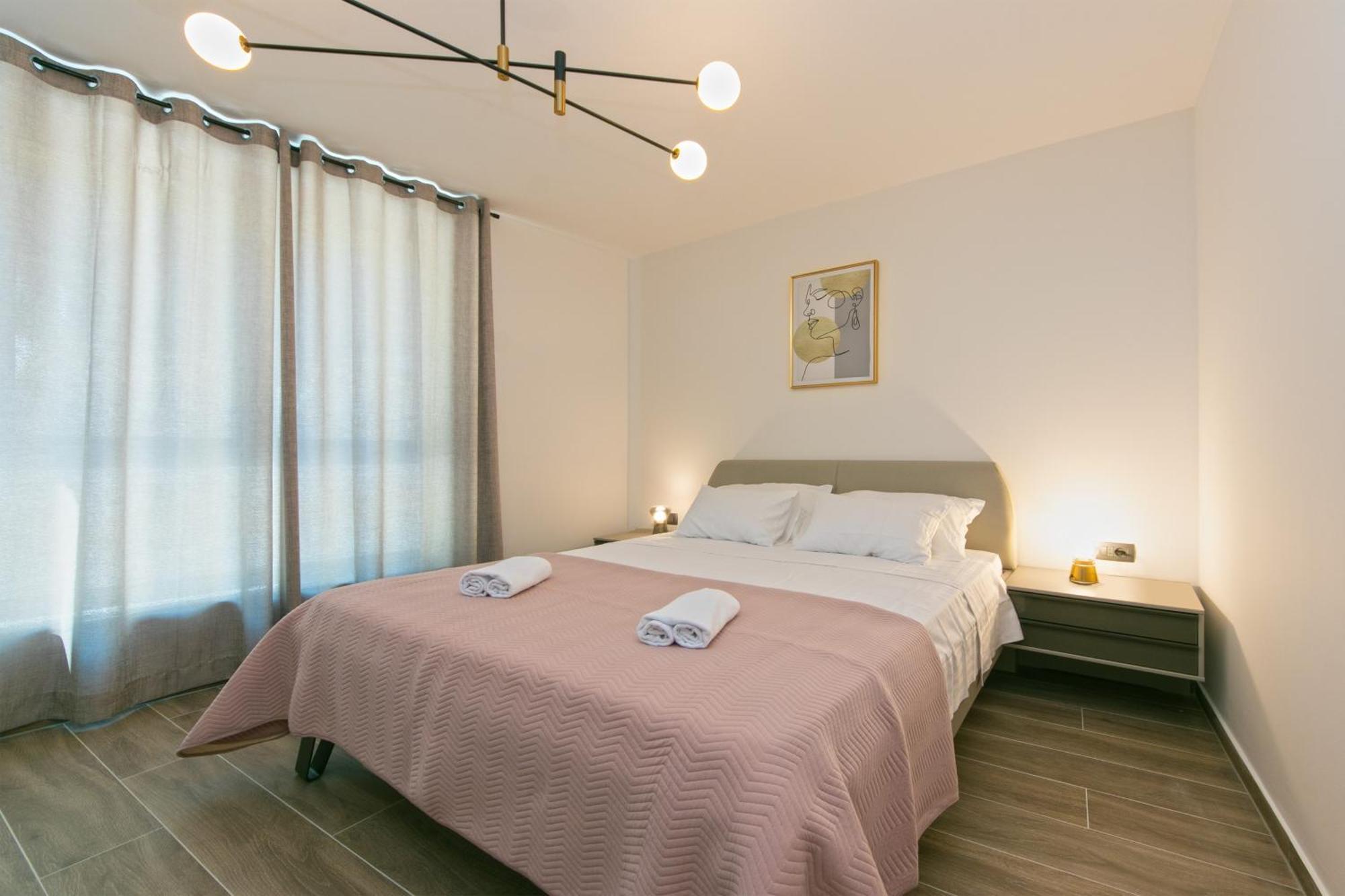 Apartments By The Sea Brela, Makarska - 6007 Экстерьер фото